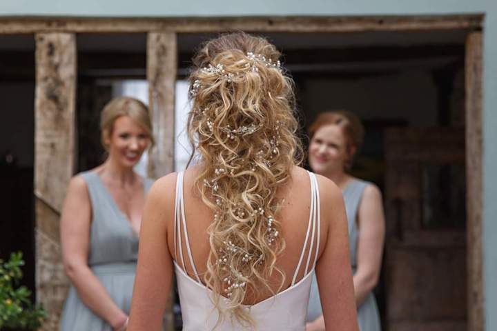 Photo of brides wedding hair by www.karensbeautifulbrides.co.uk, Suffolk CO100BT